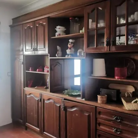 Family House With Sea View In Casa vacanze A dos Cunhados