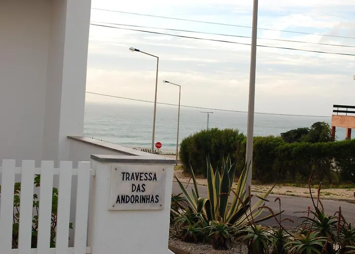 Dom wakacyjny Family House With Sea View In