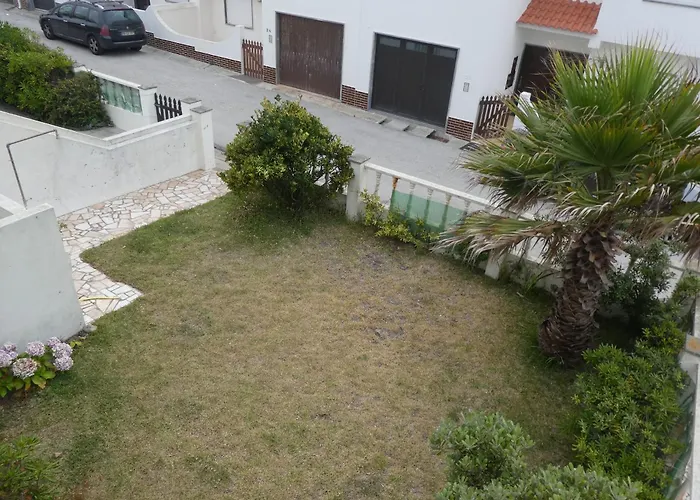 Dom wakacyjny Family House With Sea View In A dos Cunhados