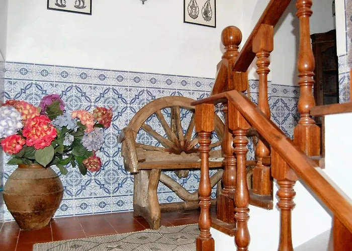 Dom wakacyjny Family House With Sea View In A dos Cunhados