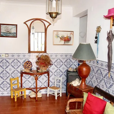 Family House With Sea View In Сasa de vacaciones *