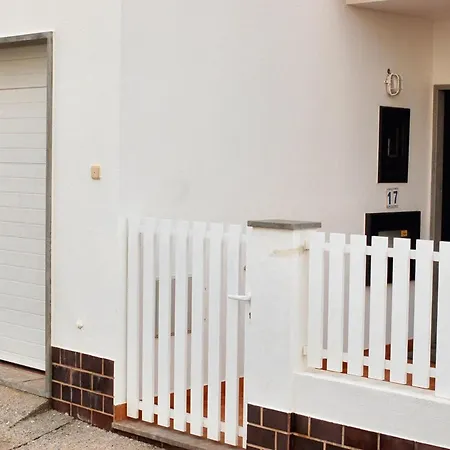 펜션 Family House With Sea View In