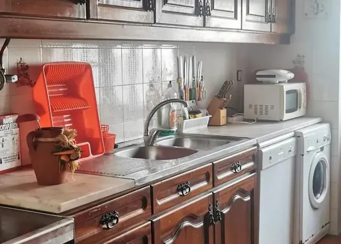 Holiday home Family House With Sea View In A dos Cunhados